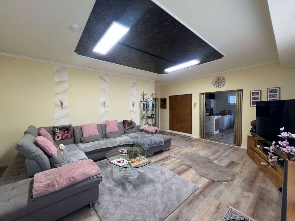 Thumbnail-Wohnung zum Mieten in Schramberg 1.340,00 € 160 m²