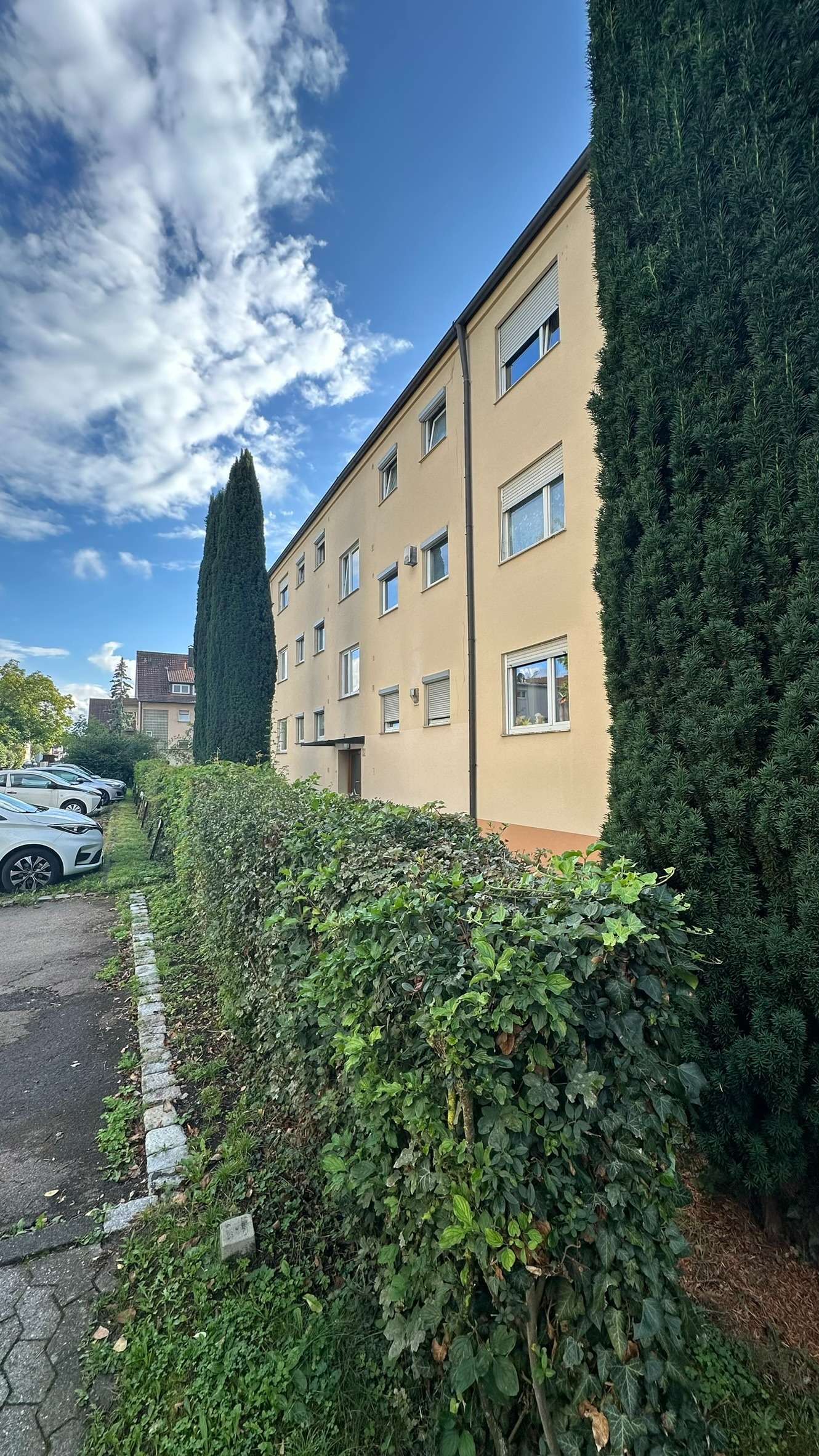 Thumbnail-Wohnung zum Kaufen in Stuttgart 250.000,00 € 66.1 m²