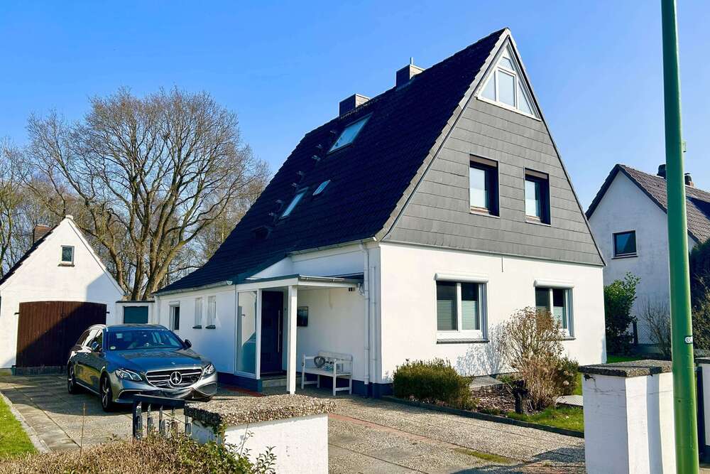 Thumbnail-Haus zum Kaufen in Bremerhaven 319.000,00 € 102.79 m²