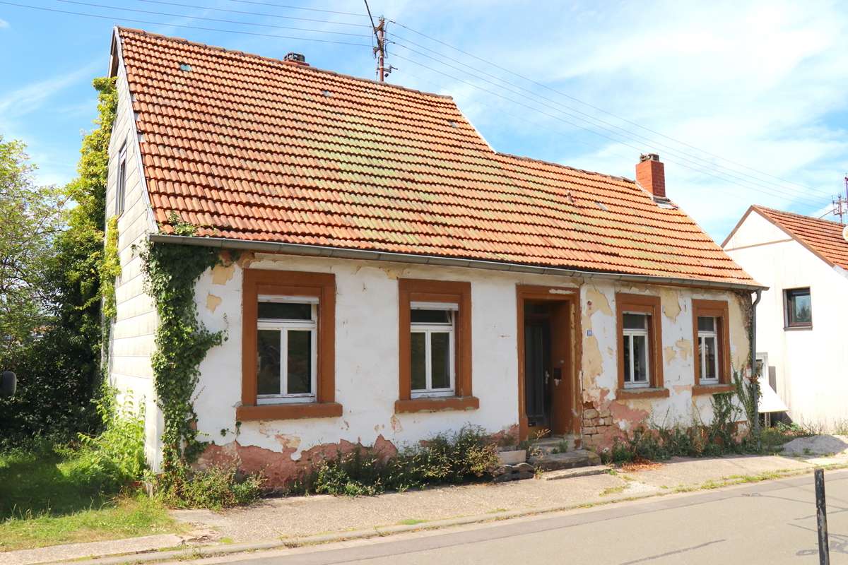 Thumbnail-Haus zum Kaufen in Steinbach am Glan 60.000,00 € 100 m²