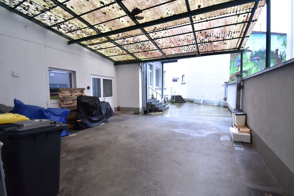 Thumbnail-Halle in Düsseldorf 1.190,00 € 213 m²