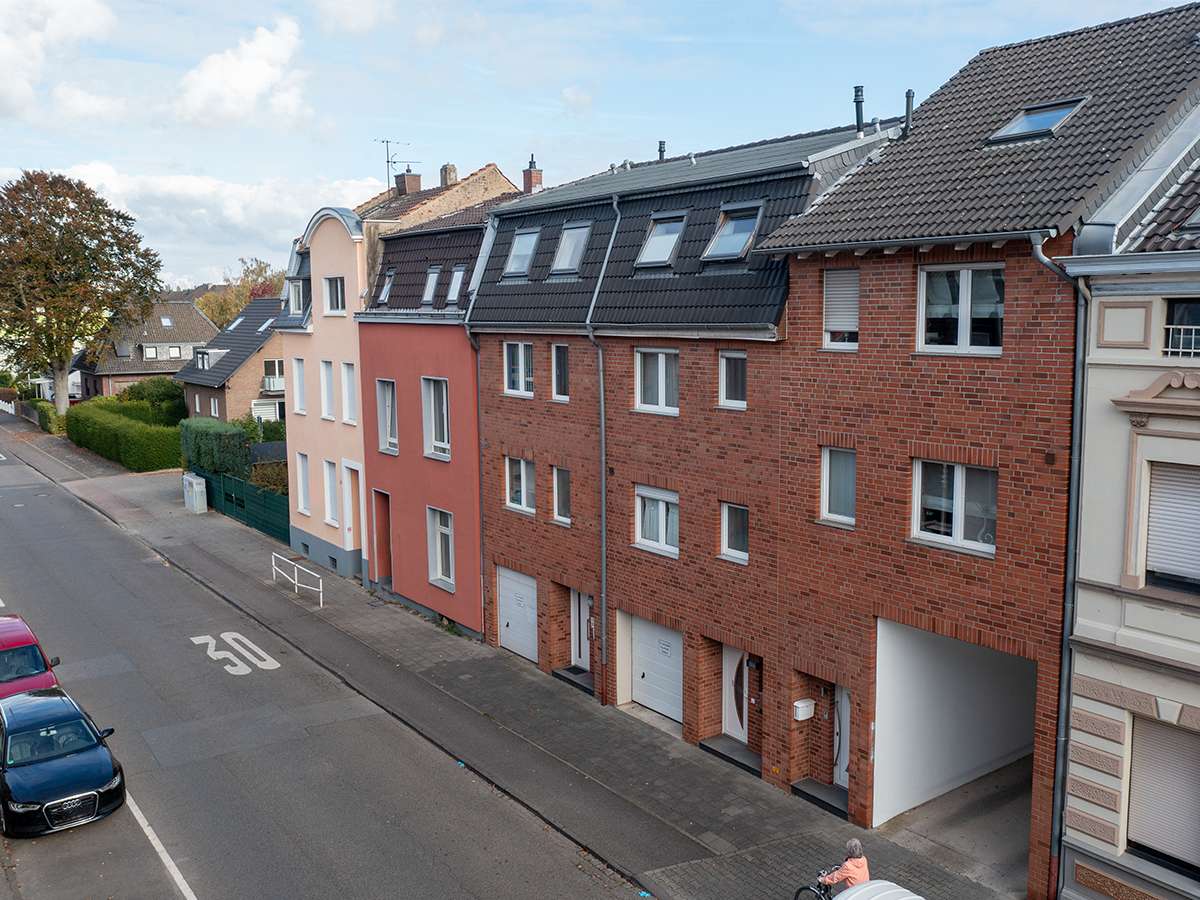 Thumbnail-Haus zum Kaufen in Mönchengladbach 389.000,00 € 183 m²