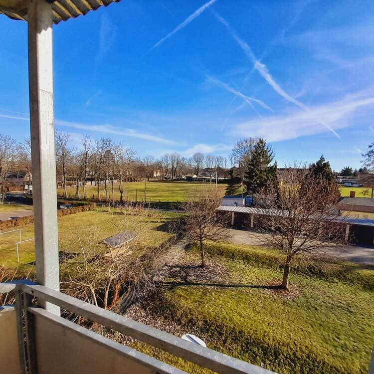 Thumbnail-Wohnung zum Mieten in Weißenfels 380,00 € 53.02 m²