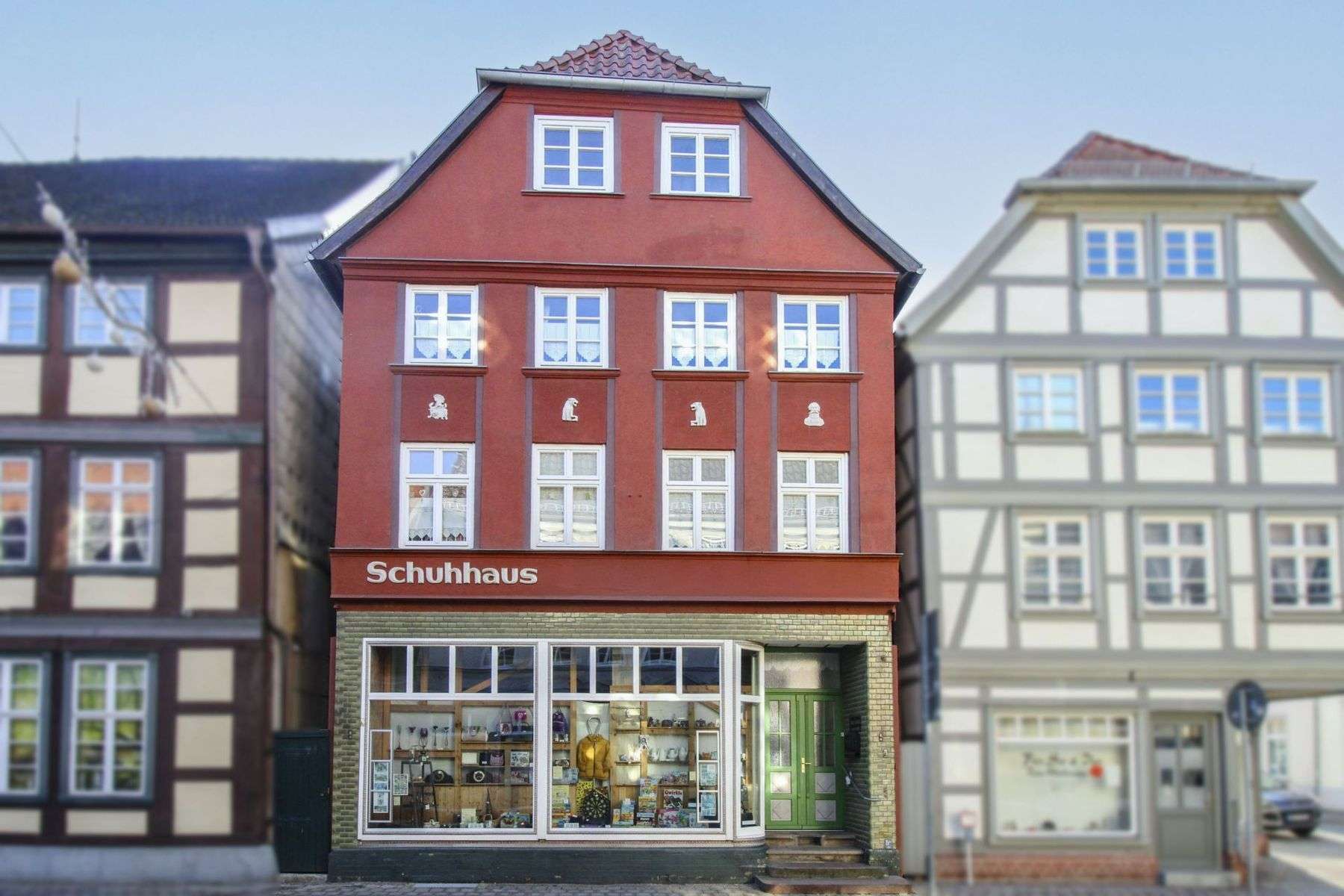 Thumbnail-Haus zum Kaufen in Grabow 199.000,00 € 285.09 m²