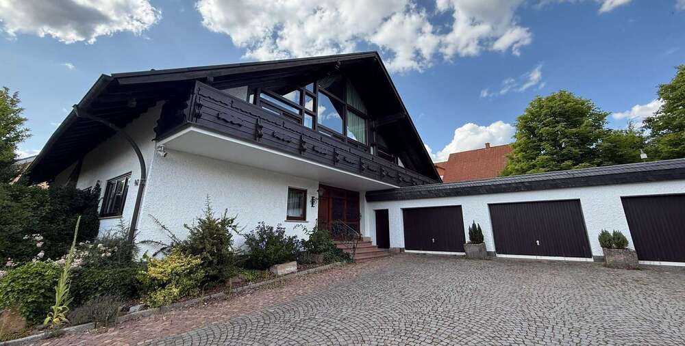 Thumbnail-Haus zum Kaufen in Neuhof 790.000,00 € 478 m²