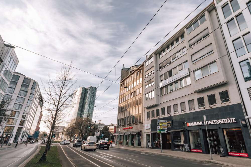 Thumbnail-Büro in Düsseldorf 3.363,00 € 177 m²