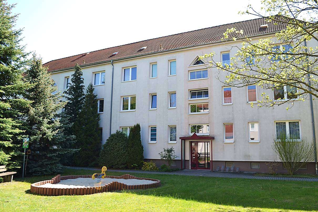 Thumbnail-Wohnung zum Mieten in Schwarze Pumpe 244,05 € 44.78 m²