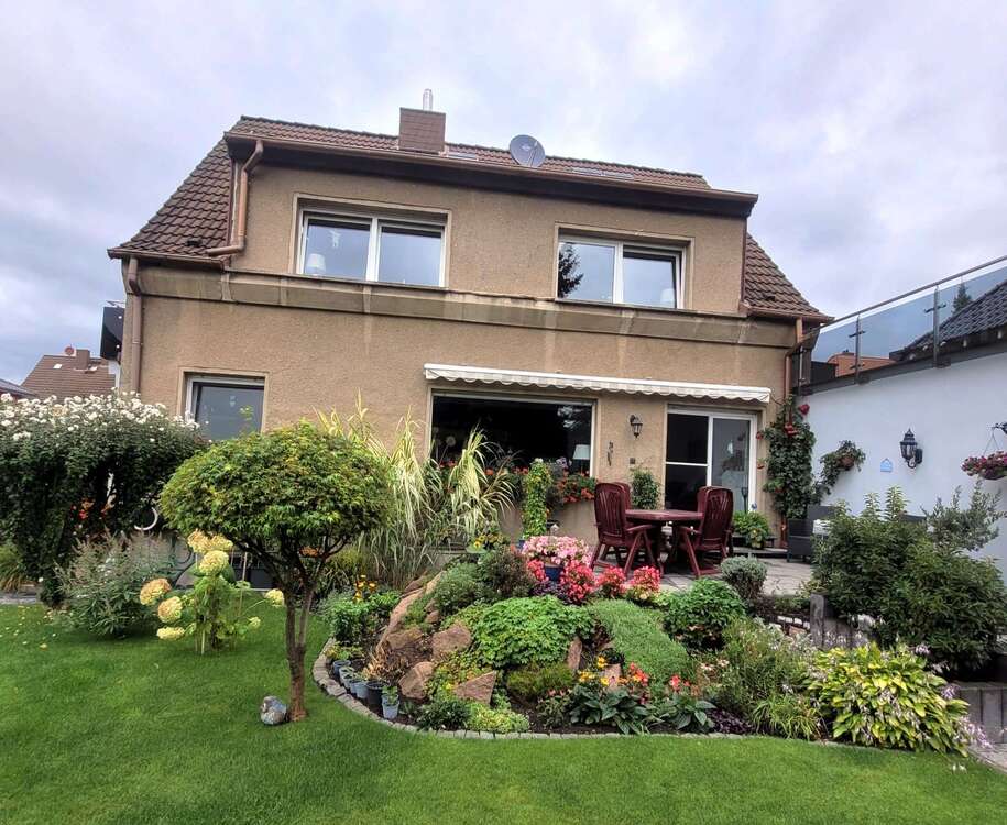 Thumbnail-Haus zum Kaufen in Halle 670.000,00 € 181 m²