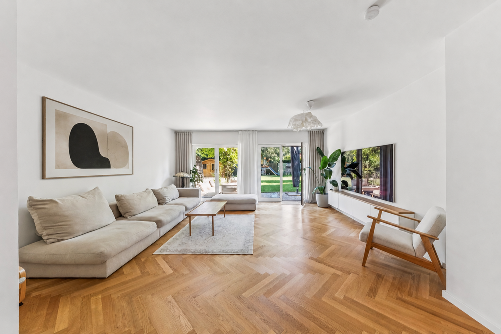 Thumbnail-Haus zum Mieten in Hamburg 2.950,00 € 140 m²