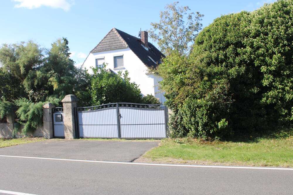 Thumbnail-Haus zum Kaufen in Hohndorf 139.000,00 € 133 m²