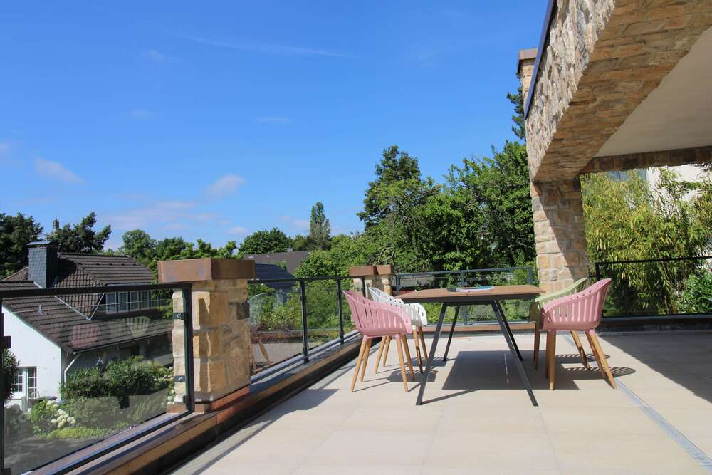 Thumbnail-Wohnung zum Kaufen in Bergisch Gladbach 1.398.000,00 € 188.7 m²