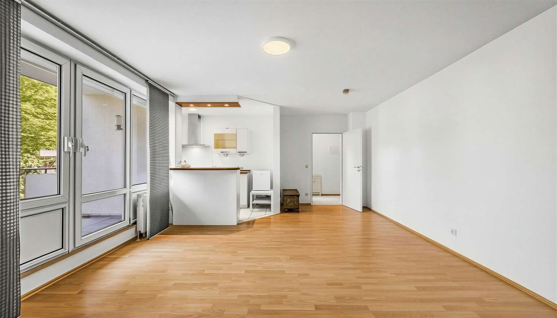 Thumbnail-Wohnung zum Kaufen in München 365.000,00 € 56.32 m²