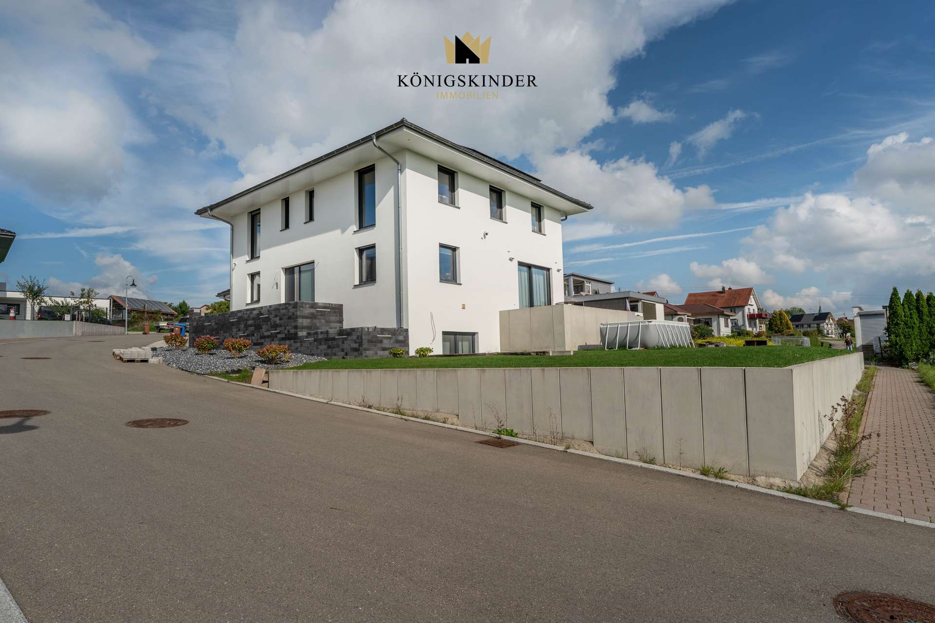 Thumbnail-Haus zum Kaufen in Dunningen Stampfe 790.000,00 € 193 m²