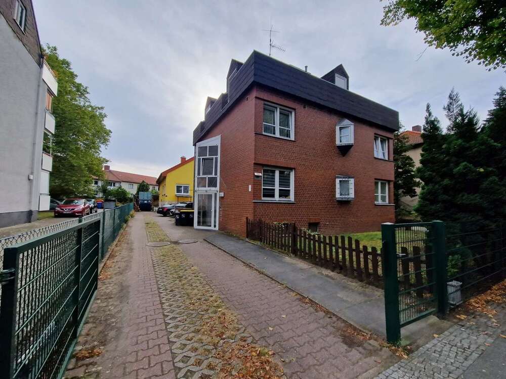 Thumbnail-Haus zum Kaufen in Berlin 1.250.000,00 € 248 m²