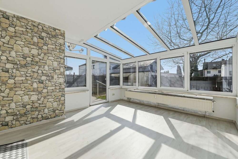 Thumbnail-Haus zum Kaufen in Hallbergmoos 695.000,00 € 221 m²