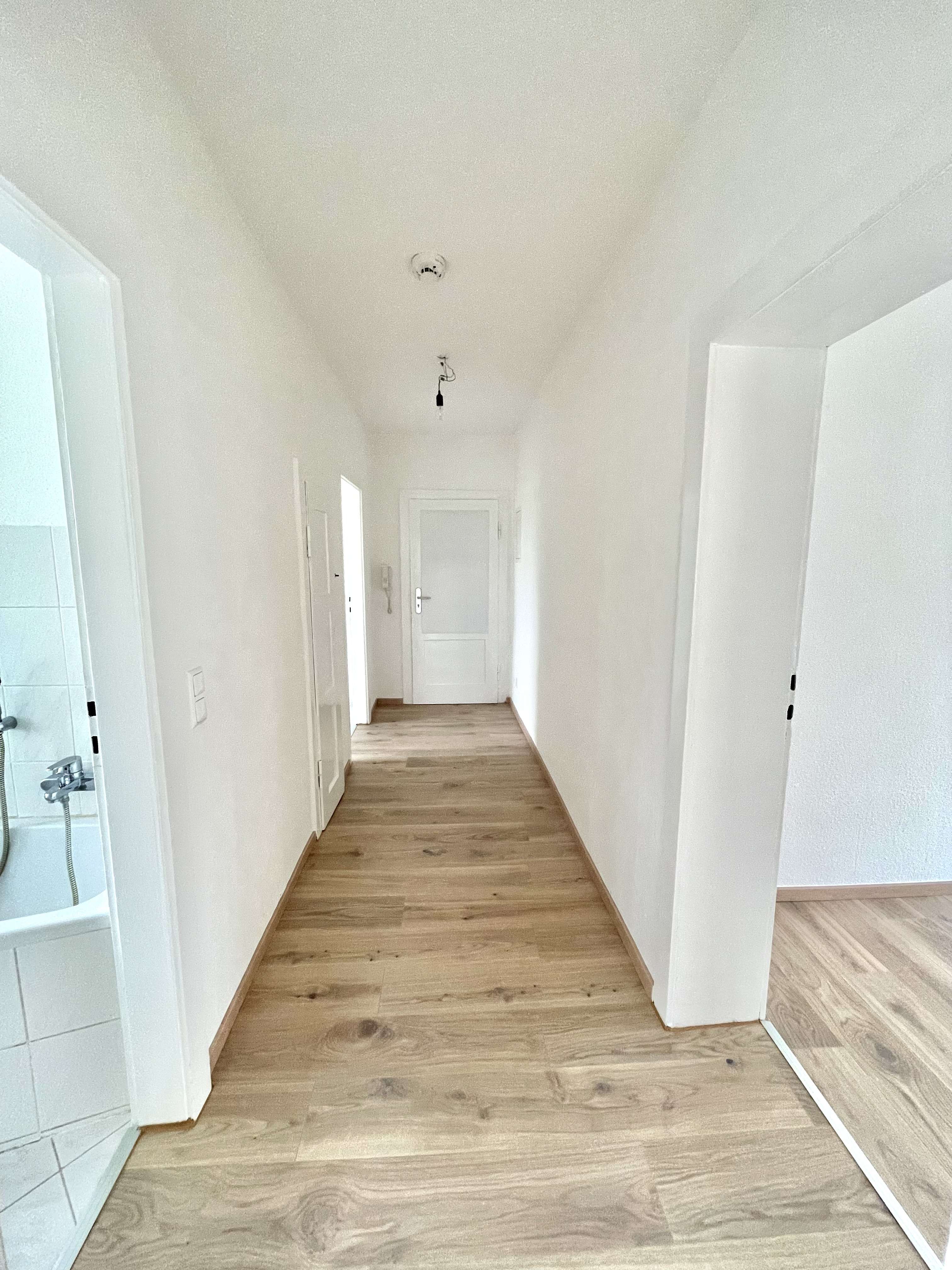 Thumbnail-Wohnung zum Mieten in Bitterfeld 390,33 € 60.05 m²