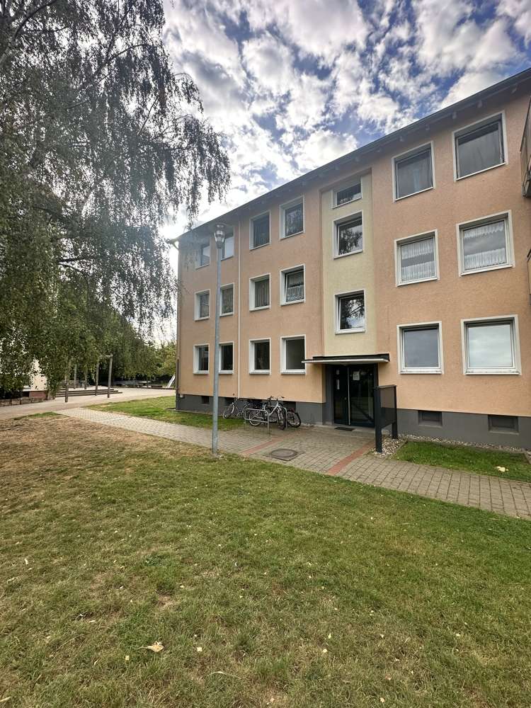 Thumbnail-Wohnung zum Kaufen in Hildesheim 117.000,00 € 58.29 m²