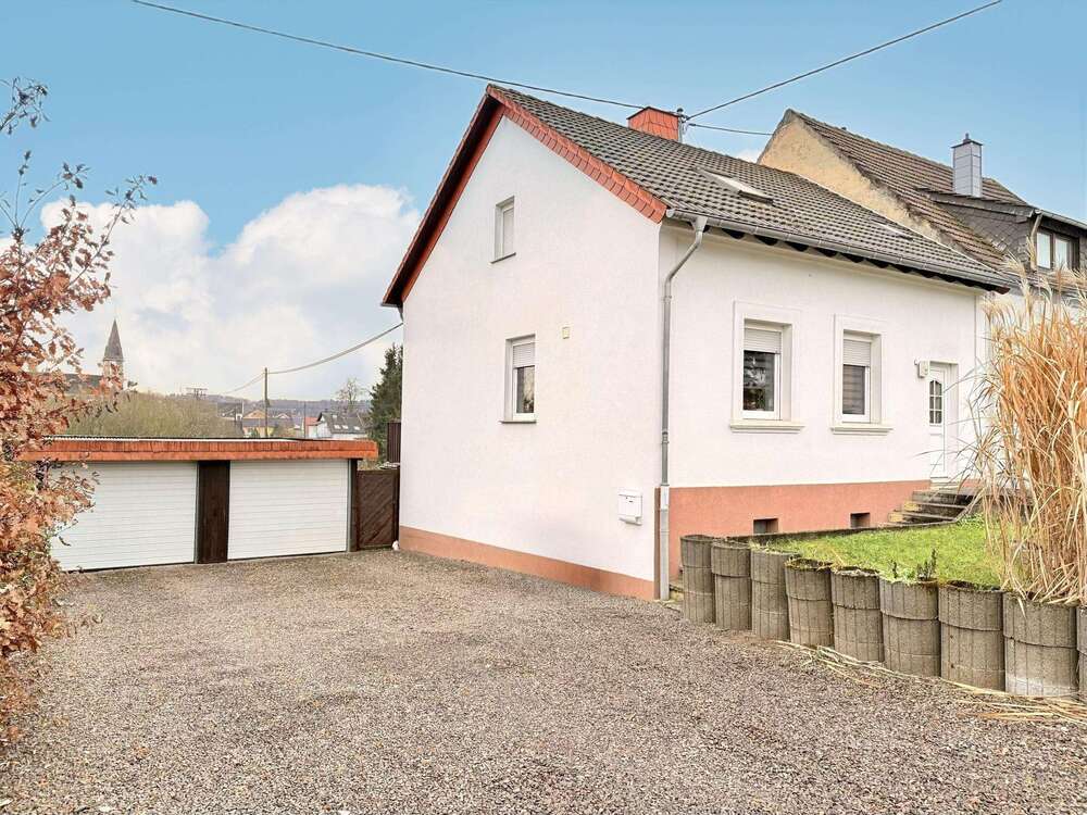 Thumbnail-Haus zum Kaufen in Schwalbach 299.000,00 € 100 m²