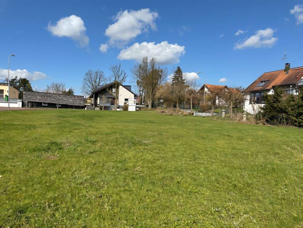 Thumbnail-Grundstück zu verkaufen in Röttenbach 489.500,00 € 825 m²