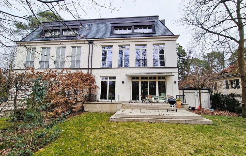 Thumbnail-Haus zum Kaufen in Berlin 4.400.000,00 € 282 m²