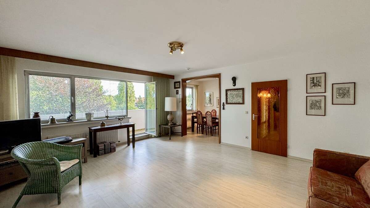 Thumbnail-Wohnung zum Kaufen in Essen 199.000,00 € 108 m²