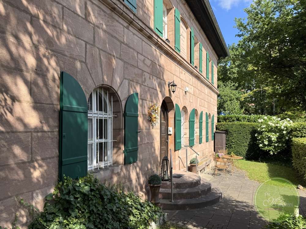 Thumbnail-Haus zum Kaufen in Nürnberg 1.885.000,00 € 319.53 m²