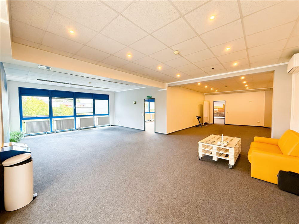 Thumbnail-Büro in Köln 2.000,00 € 200 m²