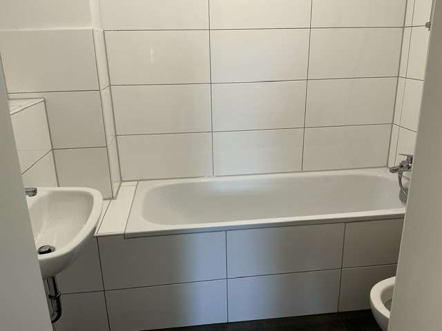 Thumbnail-Wohnung zum Mieten in Velbert 479,00 € 61.21 m²