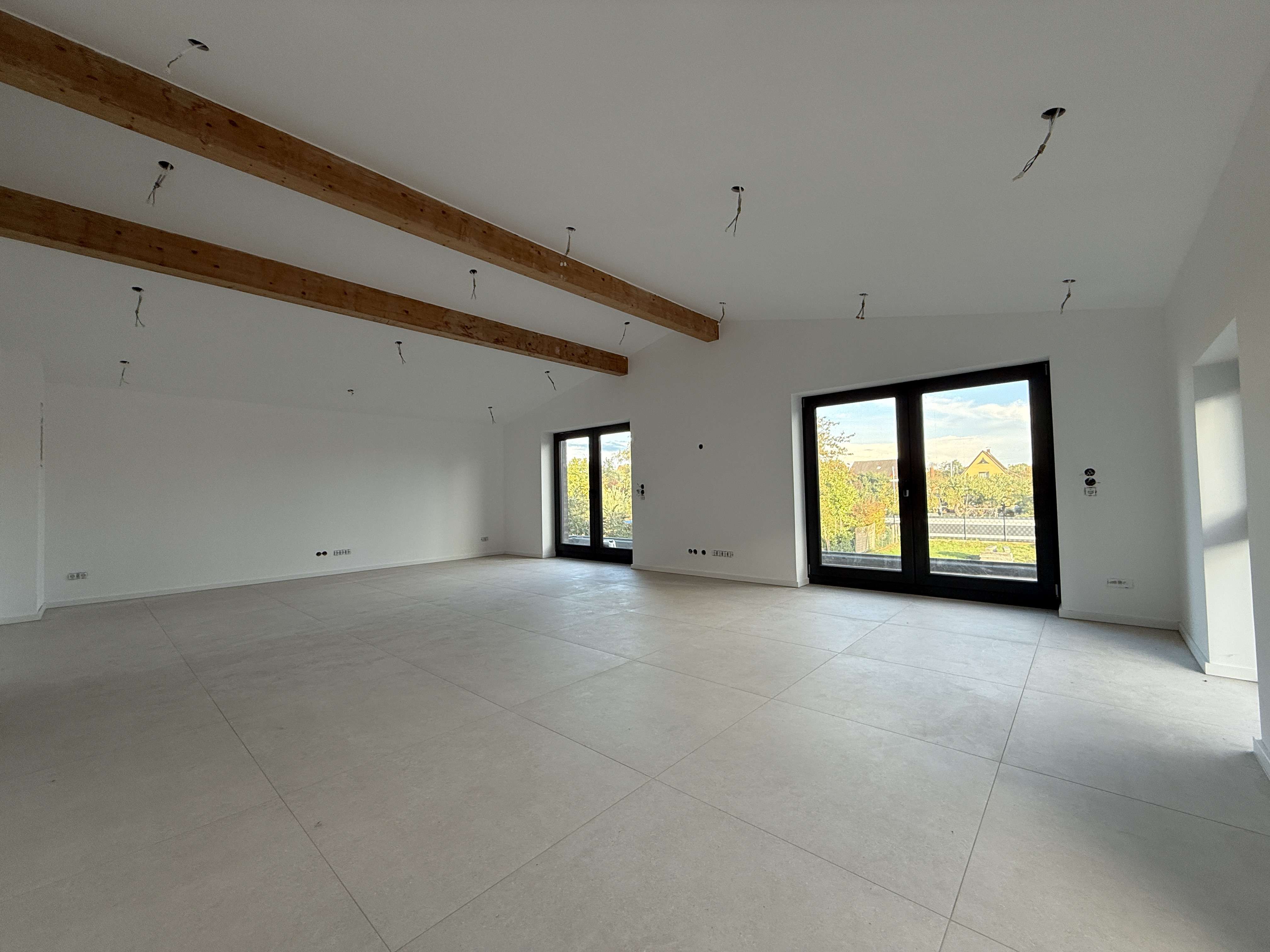 Thumbnail-Wohnung zum Mieten in Langenhagen 1.800,00 € 140 m²