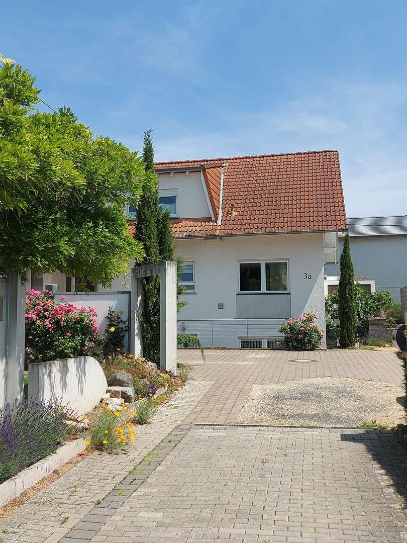 Thumbnail-Haus zum Kaufen in Waldalgesheim 440.000,00 € 177 m²