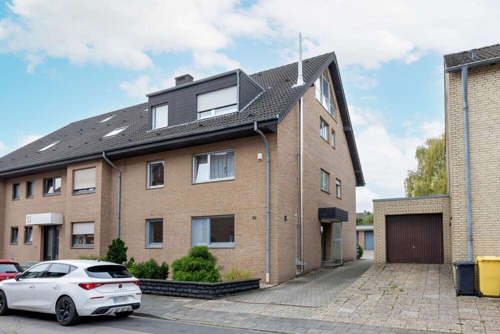 Thumbnail-Wohnung zum Kaufen in Grevenbroich 198.500,00 € 91 m²