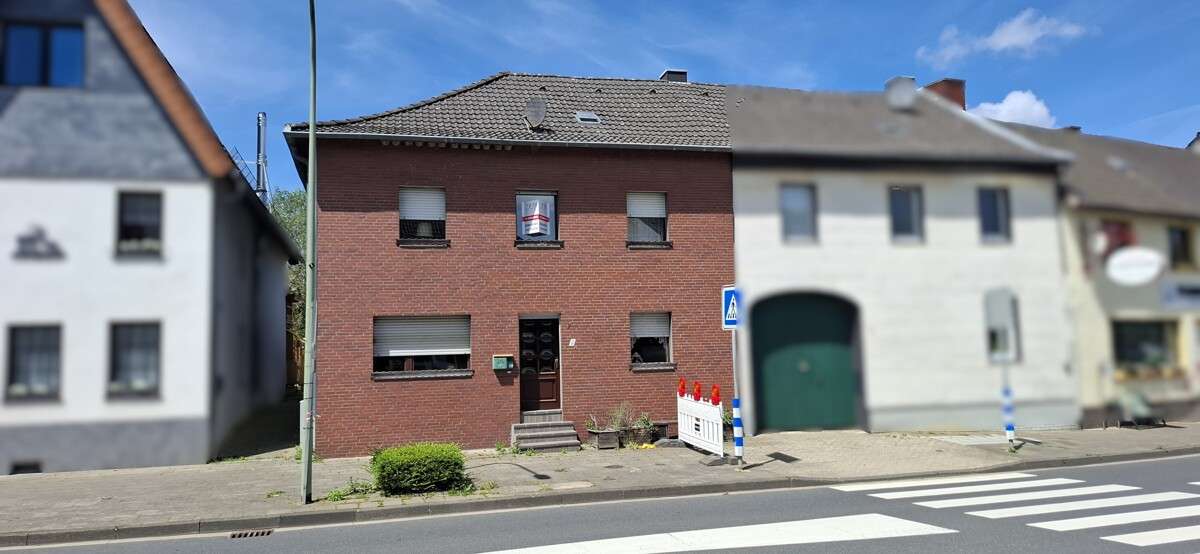 Thumbnail-Haus zum Kaufen in Langerwehe Heistern 128.000,00 € 135 m²