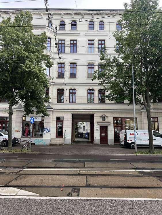 Thumbnail-Wohnung zum Kaufen in Magdeburg 95.000,00 € 48 m²