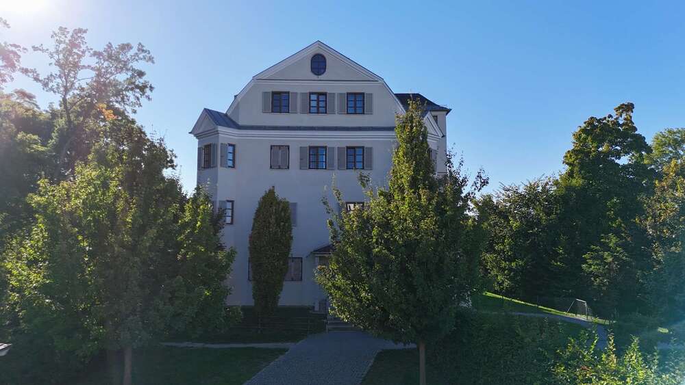 Thumbnail-Wohnung zum Mieten in Bad Aibling 1.960,00 € 133.7 m²