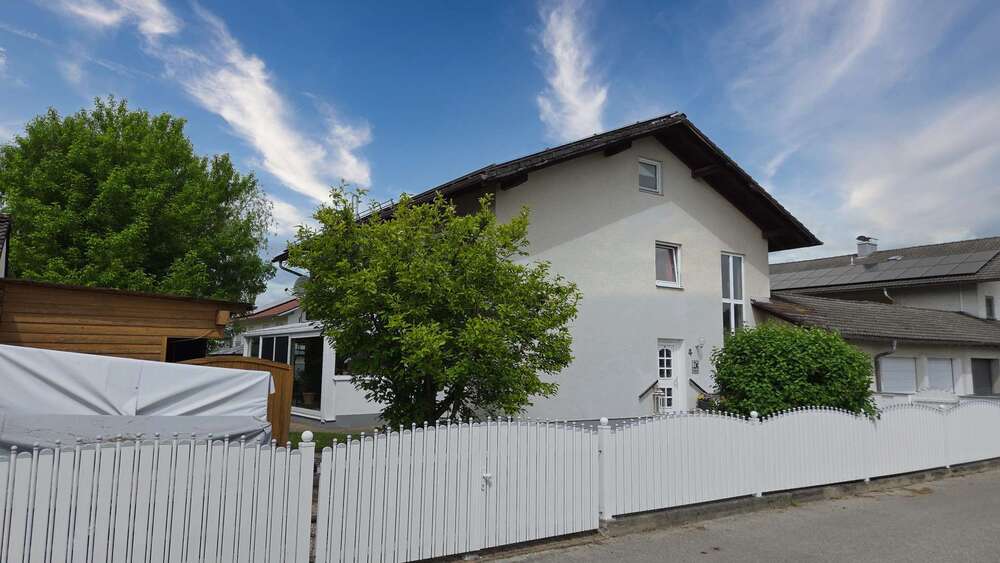 Thumbnail-Haus zum Kaufen in Traunreut 799.000,00 € 213 m²