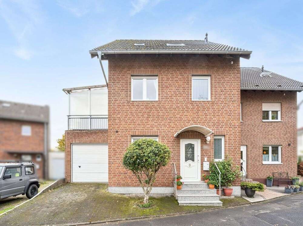 Thumbnail-Haus zum Kaufen in Neuss 699.000,00 € 151.06 m²