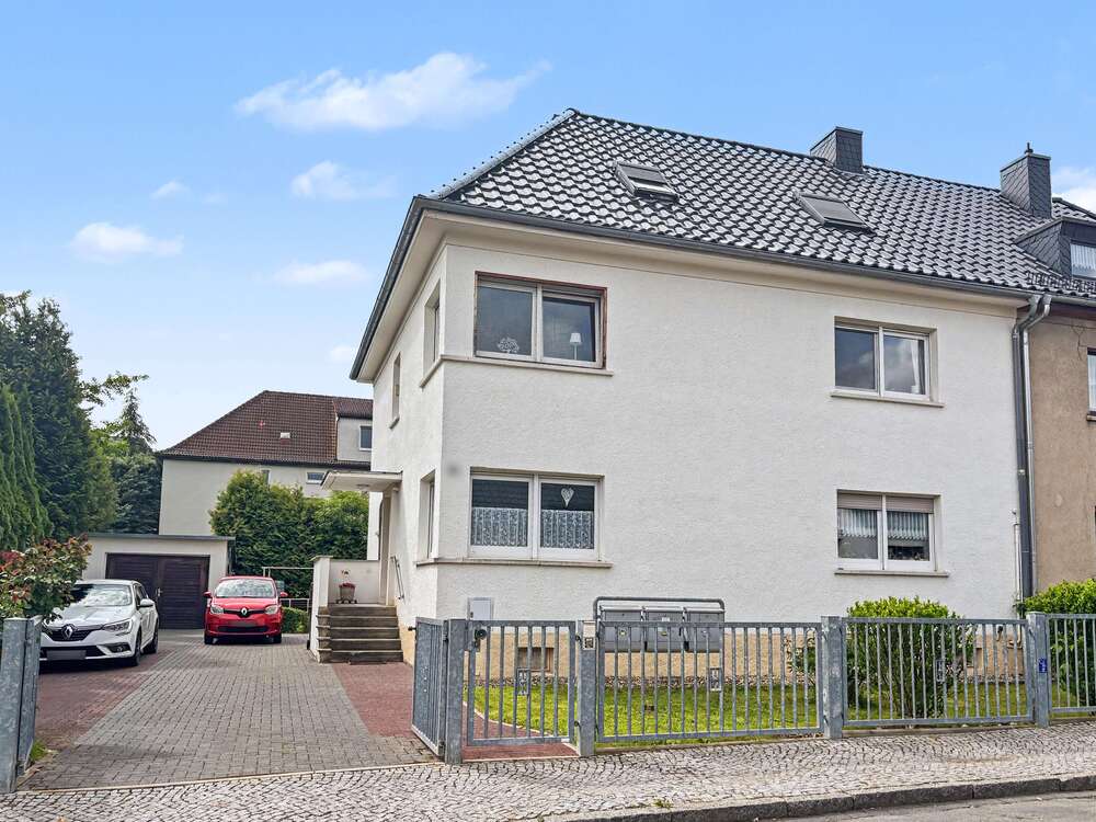 Thumbnail-Haus zum Kaufen in Weißenfels 199.000,00 € 190 m²