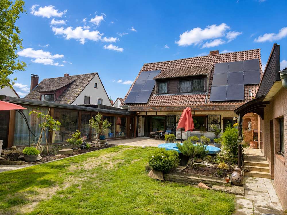 Thumbnail-Haus zum Kaufen in Altrip 795.000,00 € 210 m²