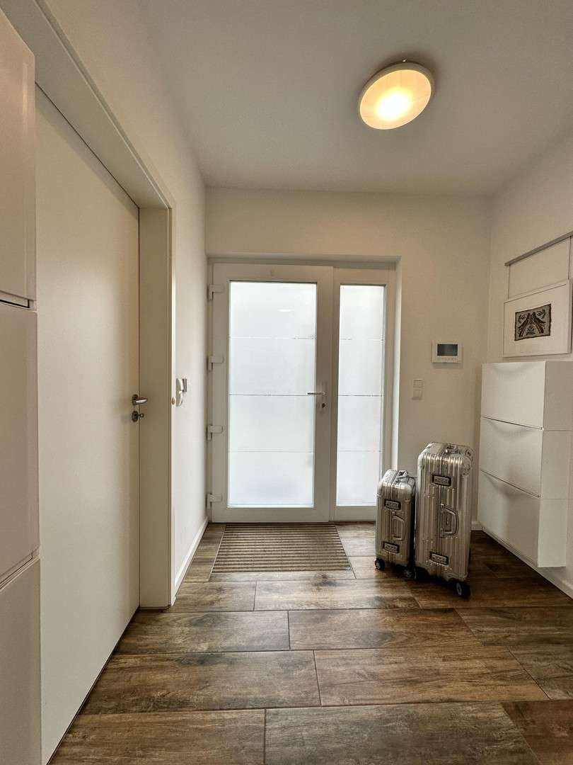 Thumbnail-Haus zum Mieten in Lilienthal 2.500,00 € 171 m²