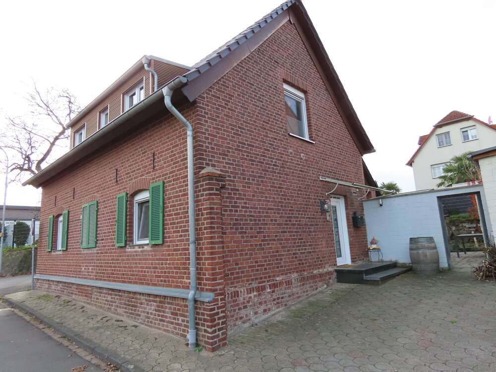 Thumbnail-Haus zum Kaufen in Dormagen-Gohr 625.000,00 € 180 m²