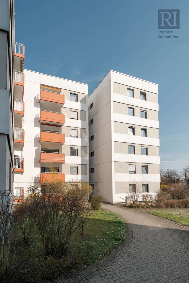 Thumbnail-Wohnung zum Kaufen in Höchberg 285.000,00 € 80 m²