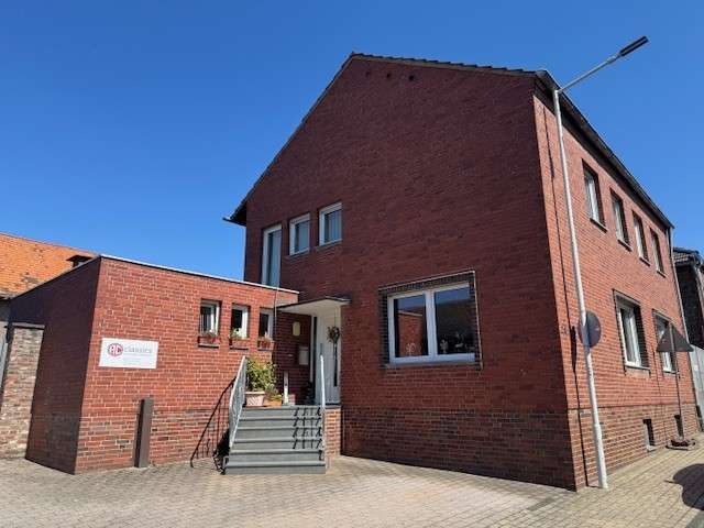 Thumbnail-Haus zum Mieten in Linnich 1.480,00 € 155 m²