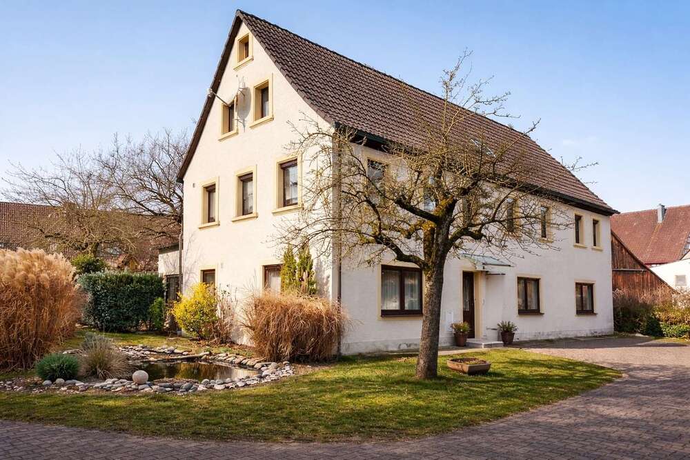 Thumbnail-Haus zum Kaufen in Kleinsendelbach 549.000,00 € 280 m²