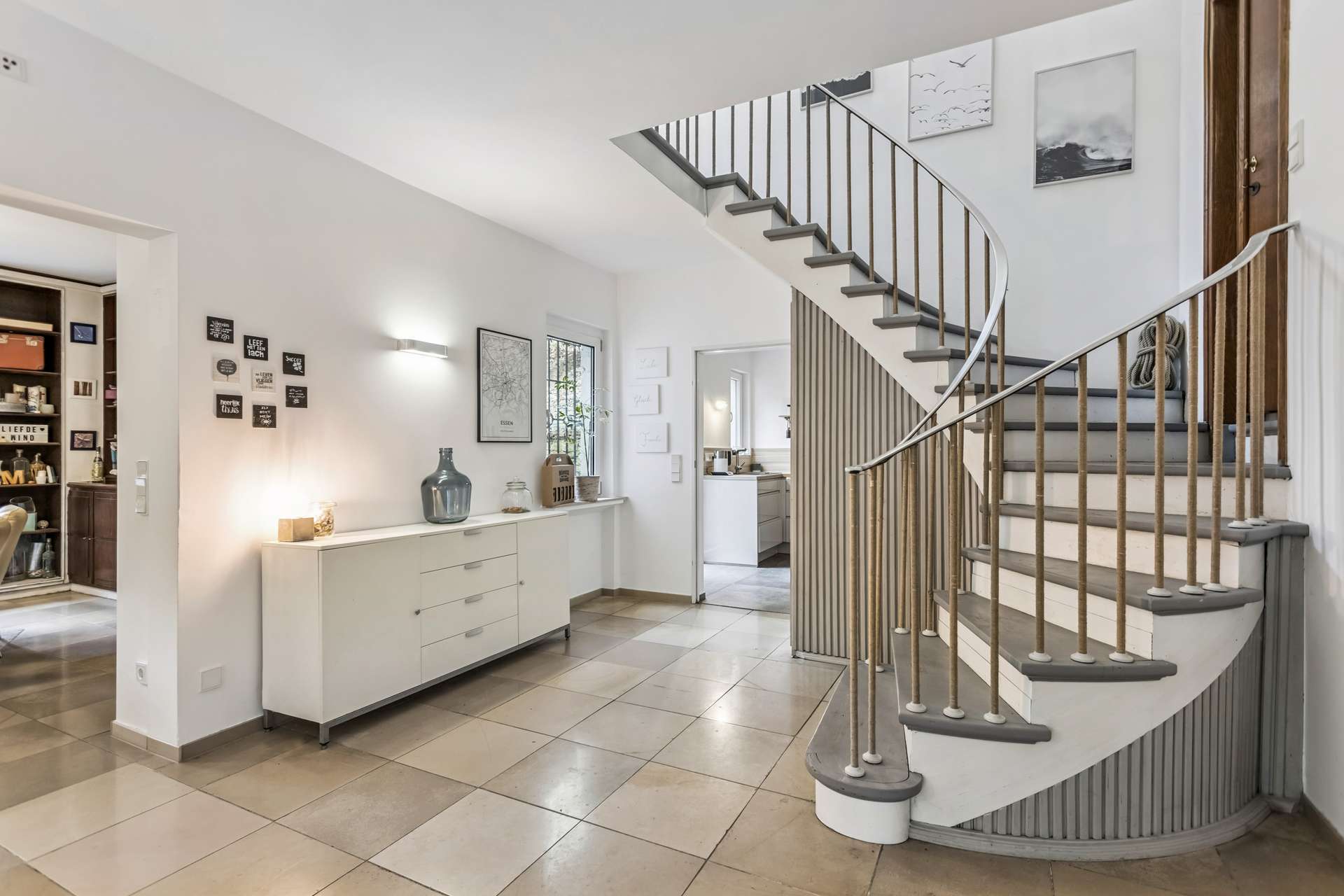 Thumbnail-Haus zum Kaufen in Essen 1.290.000,00 € 260 m²