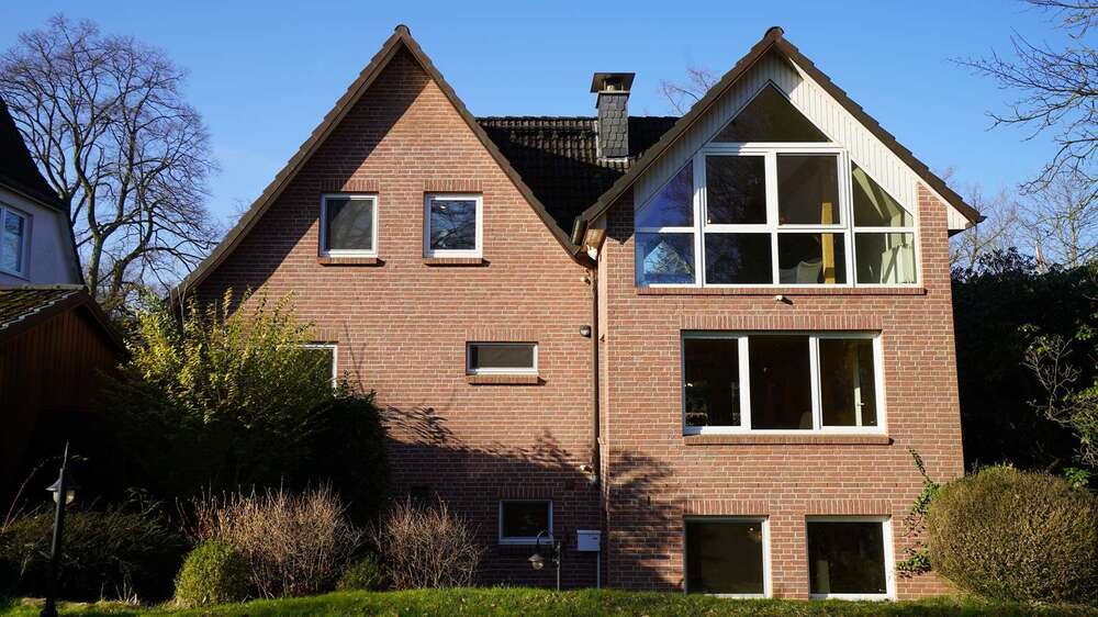 Thumbnail-Haus zum Kaufen in Ahrensburg 799.000,00 € 163.94 m²