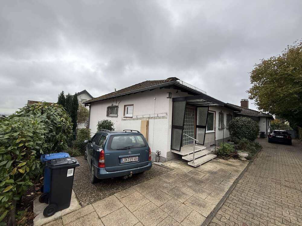 Thumbnail-Haus zum Mieten in Hofheim am Taunus 2.150,00 € 160 m²