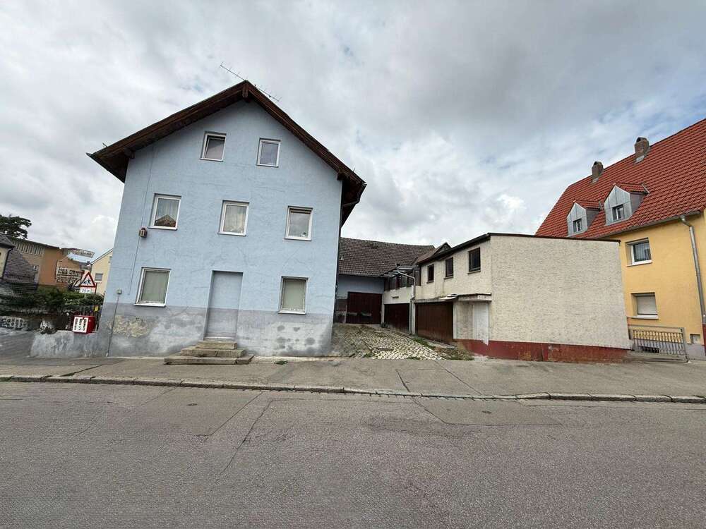 Thumbnail-Haus zum Kaufen in Augsburg 699.000,00 € 255 m²