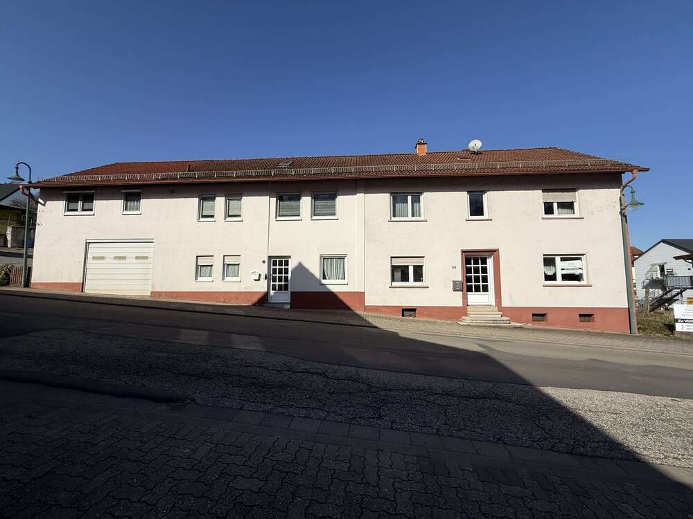 Thumbnail-Haus zum Kaufen in Thaleischweiler-Fröschen 249.000,00 € 230 m²