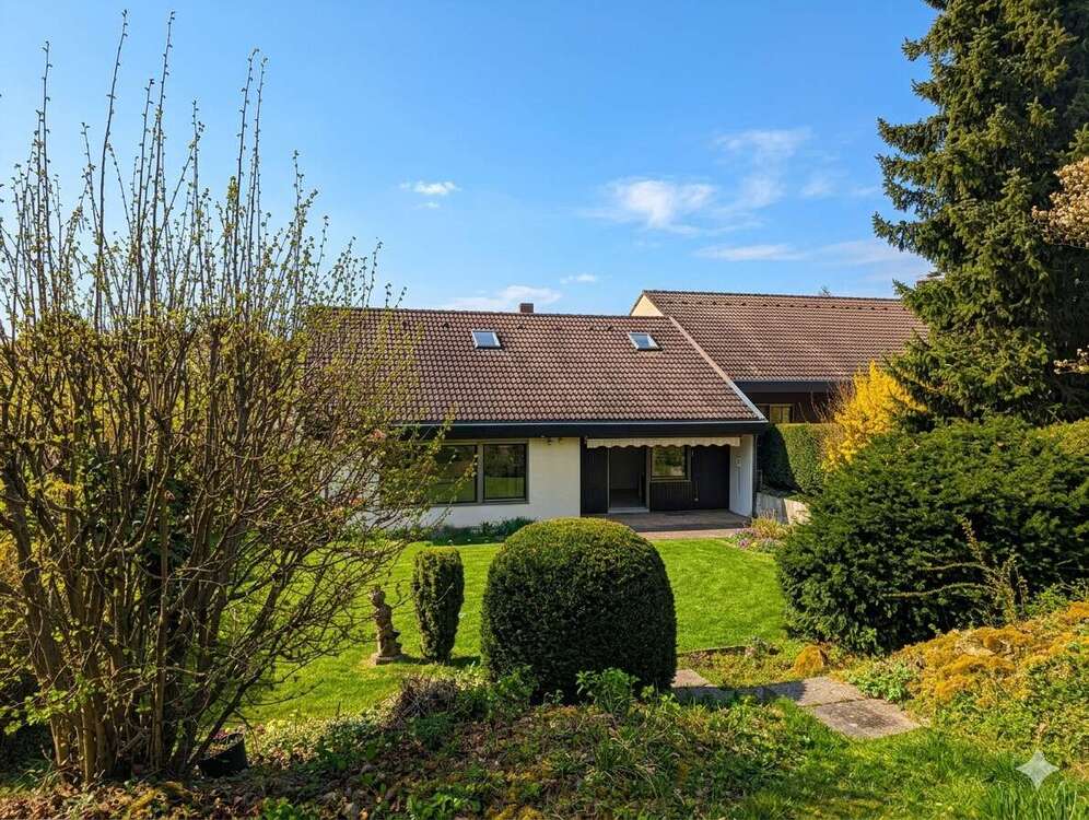 Thumbnail-Haus zum Kaufen in Schwieberdingen 715.000,00 € 142.67 m²