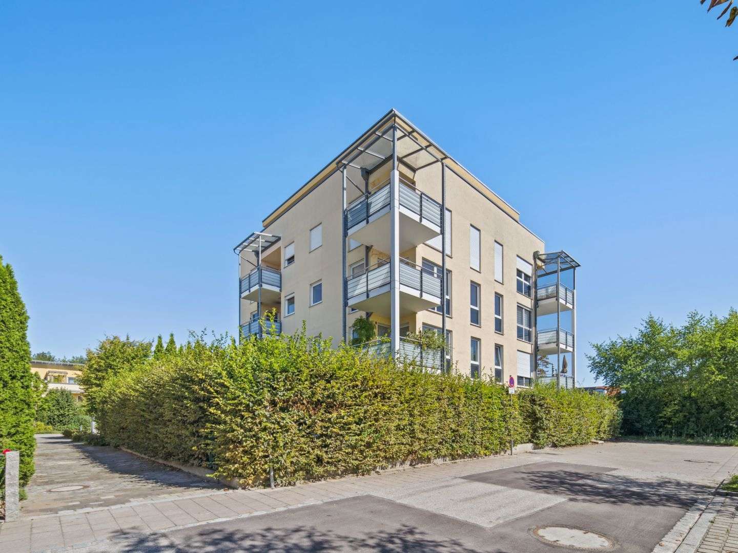 Thumbnail-Wohnung zum Kaufen in Poing 299.000,00 € 54 m²